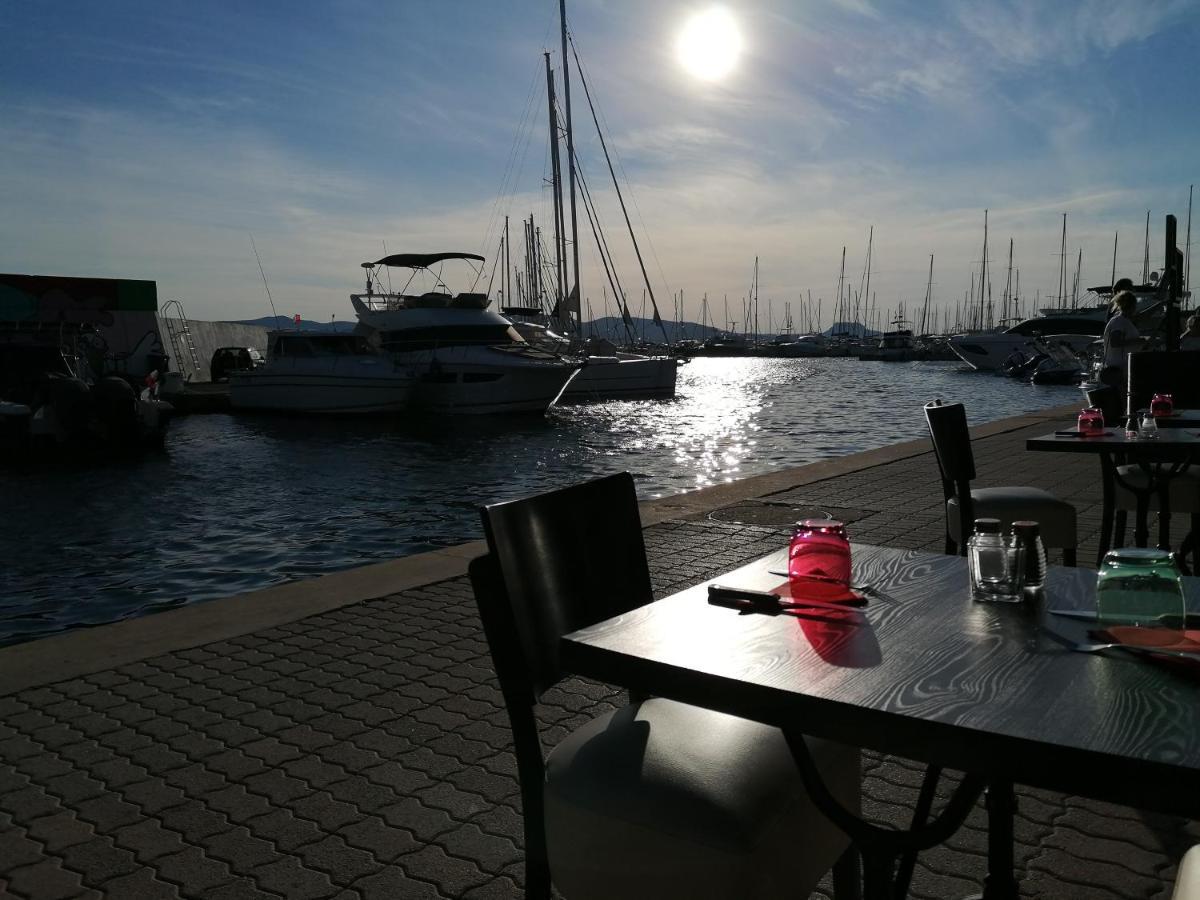 Voilier De Charme A Quai Hotel Saint-Raphael  Luaran gambar